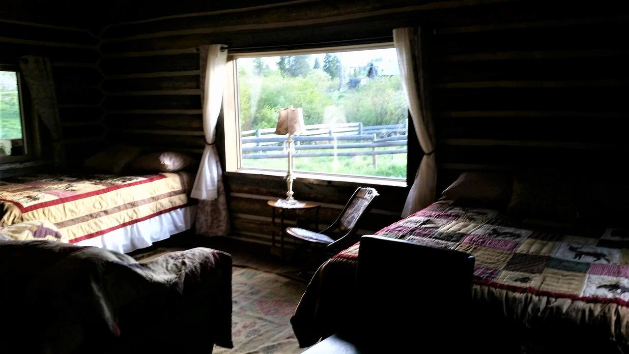 Creek Cabin Gardiner Exteriör bild
